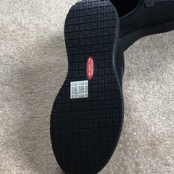 New Skechers All-Black Sneakers - Picture 6 of 11